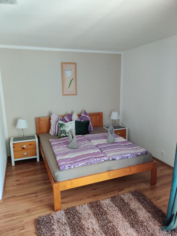 Villa Italia Guest House Siofok Ngoại thất bức ảnh