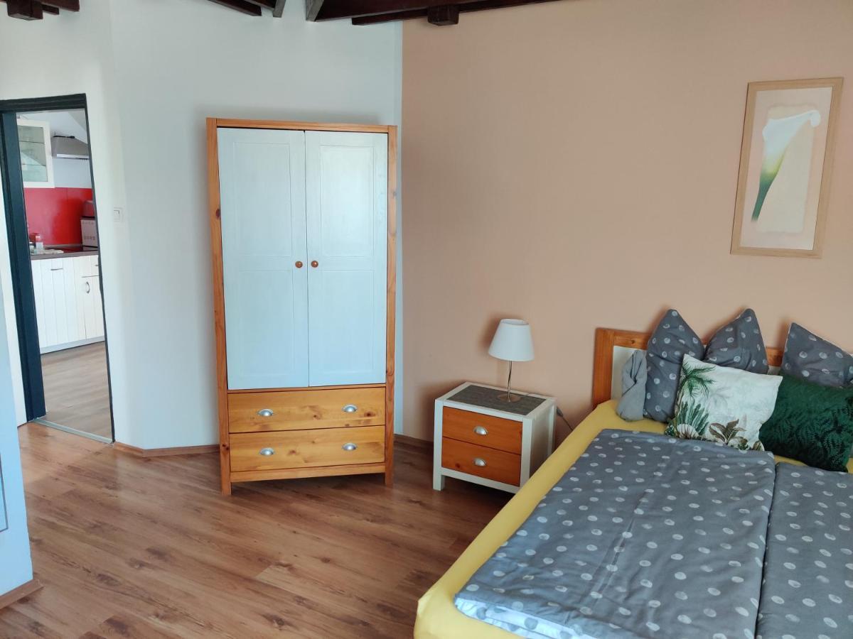 Villa Italia Guest House Siofok Ngoại thất bức ảnh