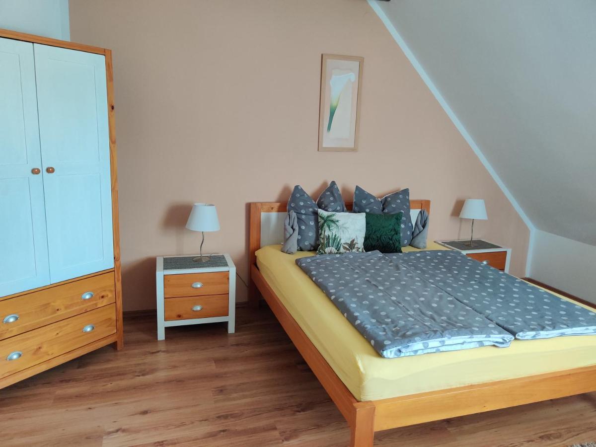 Villa Italia Guest House Siofok Ngoại thất bức ảnh
