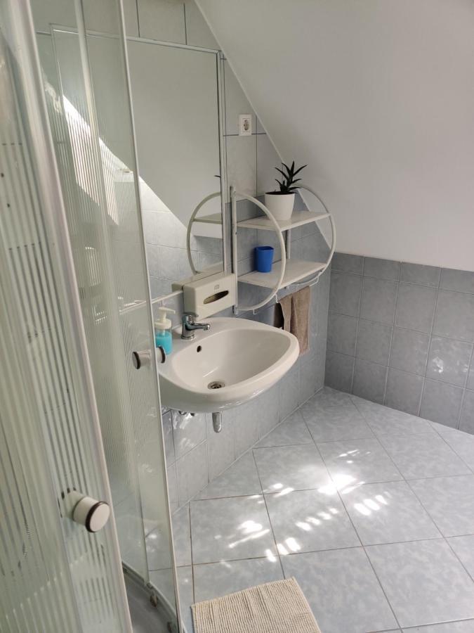 Villa Italia Guest House Siofok Ngoại thất bức ảnh